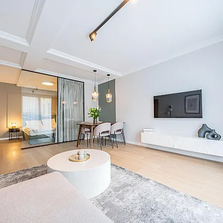 Sea Side Apartment *